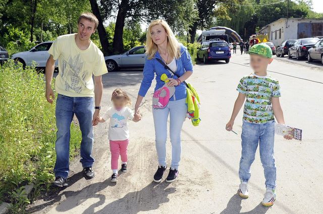 Piotr Żyła z żoną Justyna i dziećmi na archiwalnych zdjęciach Piotr Żyła z żoną Justyna i dziećmi na archiwalnych zdjęciach