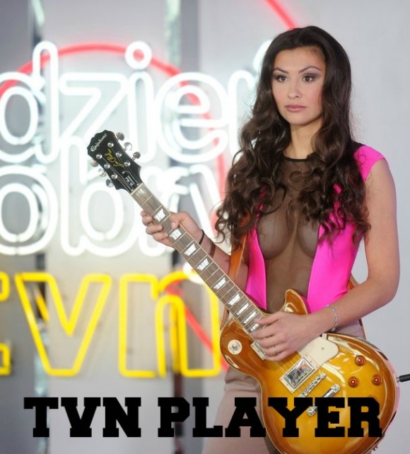 Angelika Fajcht poszła na lekcję gry na gitarze!