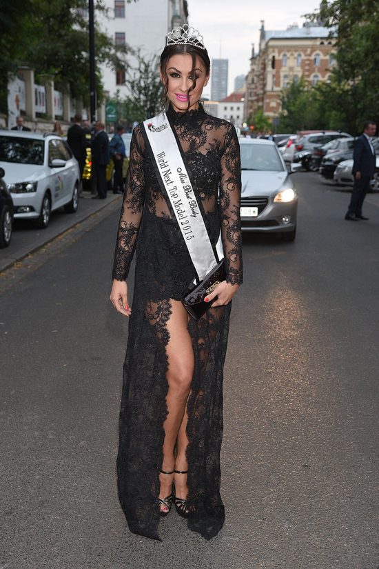 Samochód roku Playboya - gorąca noc, choć tylko 15 stopni 