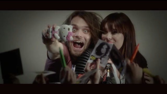 Ewa Farna pobita przez fanów [VIDEO]