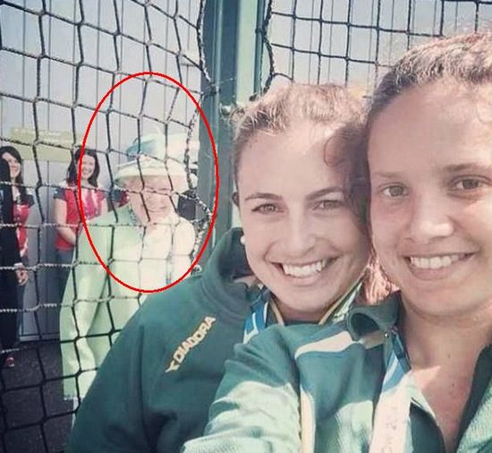 HIT internetu! Królowa Elżbieta mistrzynią drugiego planu!