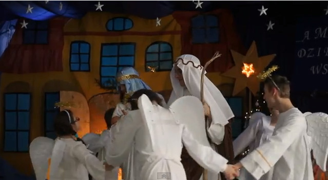 Ilona Felicjańska śpiewa kolędę (VIDEO)