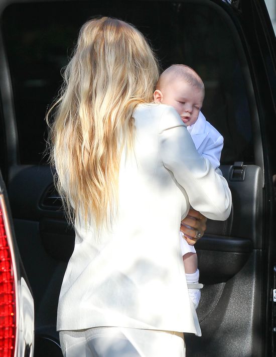 Fergie po raz pierwszy przyłapana z dzieckiem 