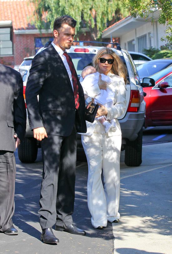 Fergie po raz pierwszy przyłapana z dzieckiem 