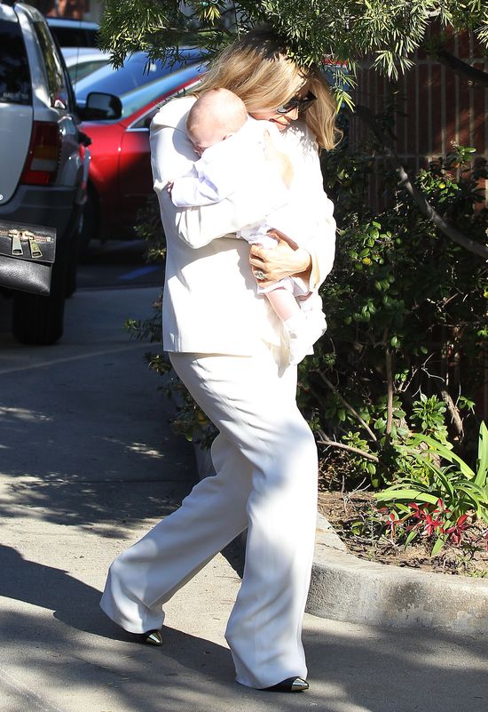 Fergie po raz pierwszy przyłapana z dzieckiem 