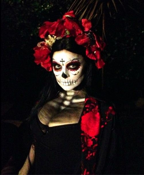 Ta młoda mama zaszalała podczas Halloween! (FOTO)