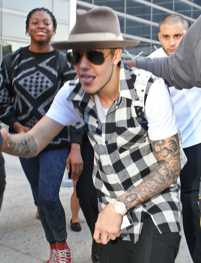 Justin Bieber opowiada rasistowski dowcip [VIDEO]