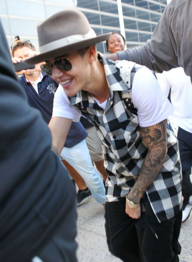 Justin Bieber opowiada rasistowski dowcip [VIDEO]