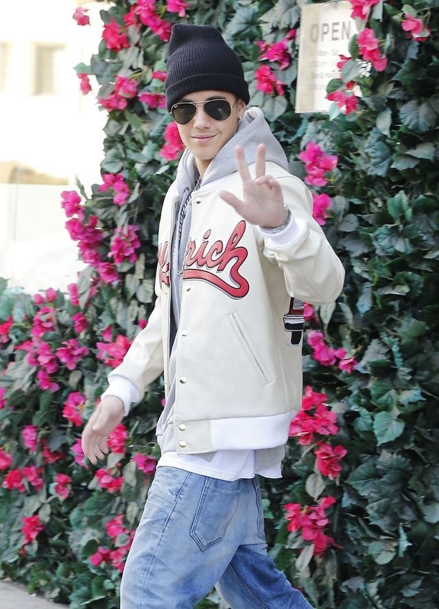 Justin Bieber opowiada rasistowski dowcip [VIDEO]