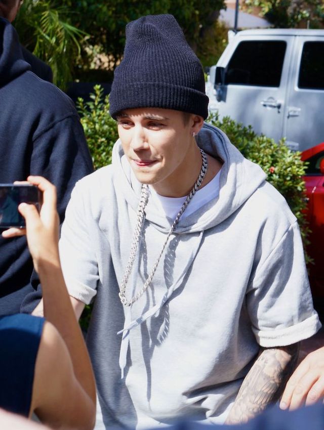 Justin Bieber opowiada rasistowski dowcip [VIDEO]