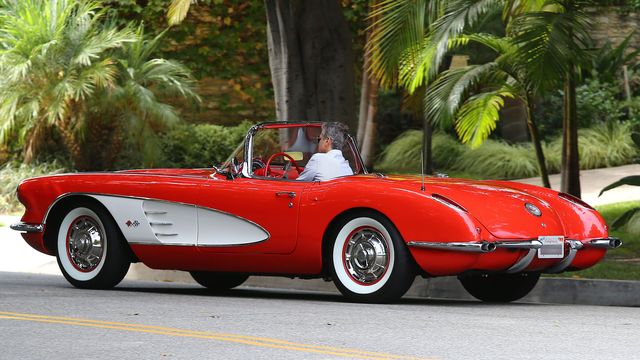 Ach, jaki piękny Chevrolet Corvette! Czyj? (FOTO)