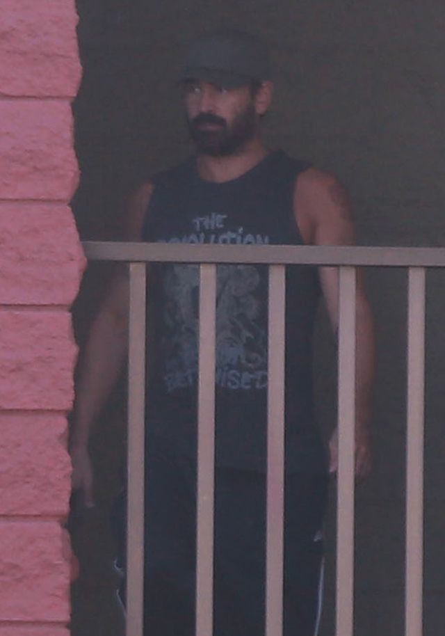 Colin Farrell też zapuścił brodę (FOTO) Colin Farrell też zapuścił brodę (FOTO)