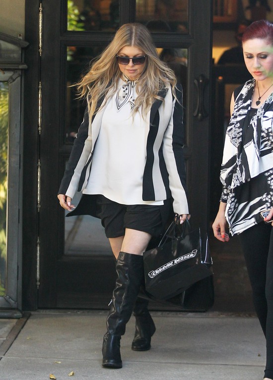 Jak Fergie zrzuciła dodatkowe kilogramy po ciąży? (VIDEO)