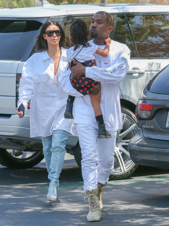 Kim Kardashian udostępniła uroczy filmik z North West (VIDEO) Kim Kardashian udostępniła uroczy filmik z North West (VIDEO)