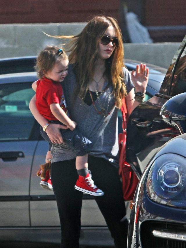 Megan Fox ze starszym synkiem Noah (FOTO)