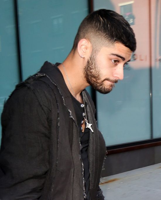 Zayn Malik całkowicie rezygnuje z muzyki? Chcę poświęcić się... Zayn Malik całkowicie rezygnuje z muzyki? Chcę poświęcić się...