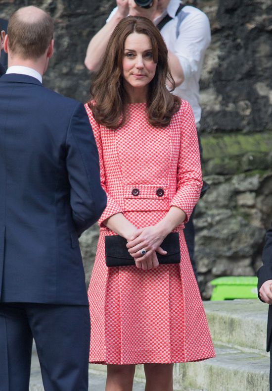 Książe Jerzy powitał prezdyenta Obamę... w szlafroku