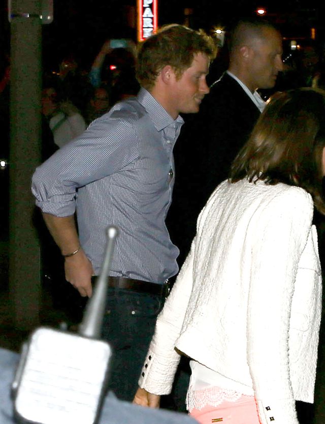 Williamie, Harry! Gdzie się podziały Wasze maniery? (FOTO) Williamie, Harry! Gdzie się podziały Wasze maniery? (FOTO)