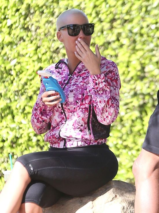 Co za zmiana! Amber Rose w takich włosach wygląda... obłędnie! (FOTO) Co za zmiana! Amber Rose w takich włosach wygląda... obłędnie! (FOTO)