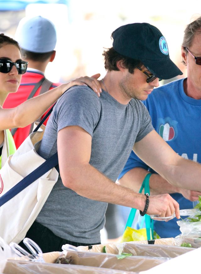 Ian Somerhalder pocieszył się po rozstaniu z Niną Dobrev 