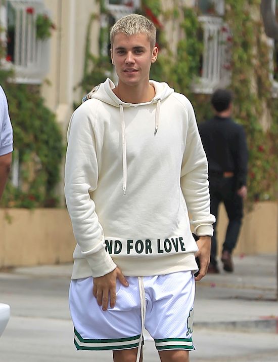 Justin Bieber ODWOŁAŁ trasę koncertową, bo... się nawrócił?!