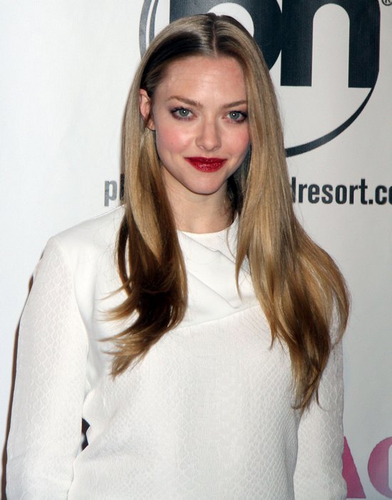 Amanda Seyrfied już tak NIE wygląda (Insta) Amanda Seyrfied już tak NIE wygląda (Insta)