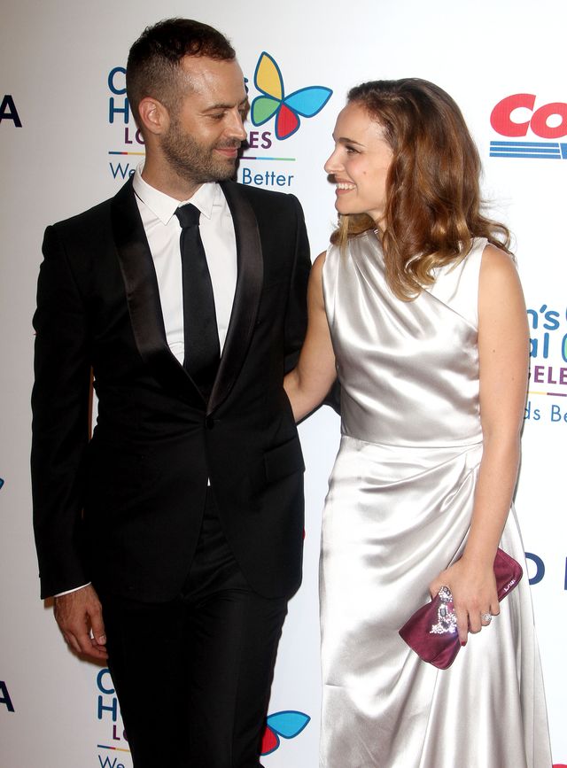 Natalie Portman w spodniach i w sukience (FOTO)