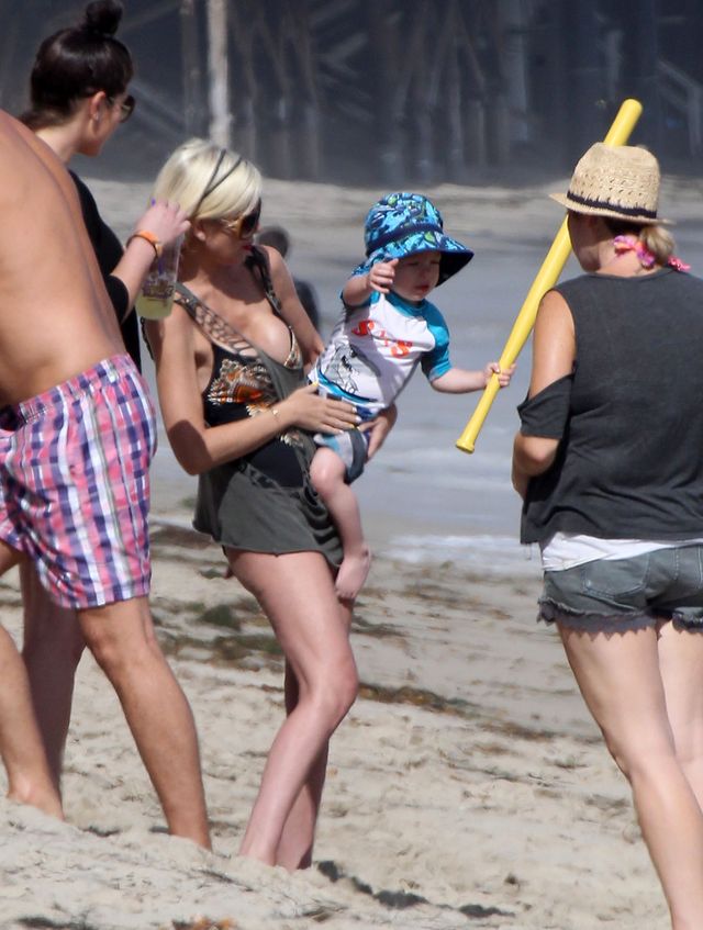 Ma czworo dzieci i wciąż chce uwodzić (FOTO)