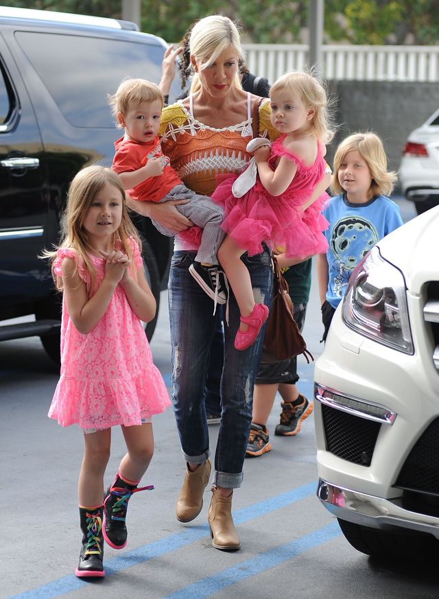 Tori Spelling mogłaby śmiało zarządzać firmą (FOTO) Tori Spelling mogłaby śmiało zarządzać firmą (FOTO)