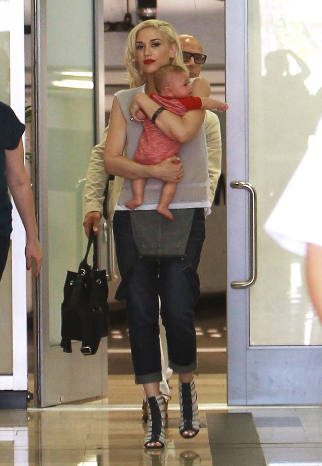 Najmłodszy syn Gwen Stefani już może pozować do zdjęć (FOTO)