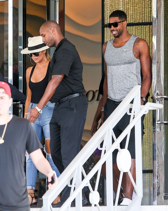 Och nie! Partner Khloe Kardashian ją WYKORZYSTUJE?!