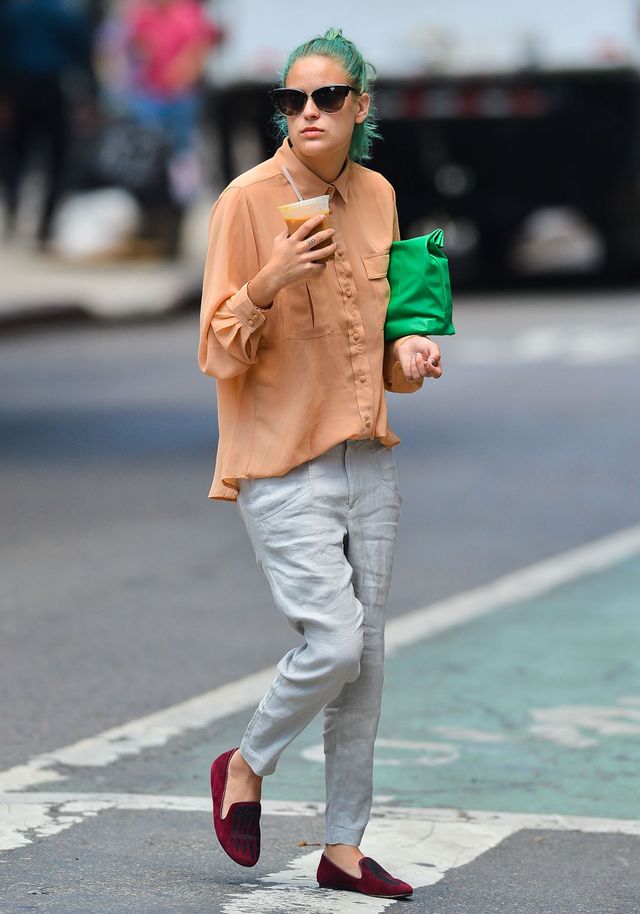 Córka Demi Moore z siostrą nago w wannie (FOTO) Córka Demi Moore z siostrą nago w wannie (FOTO)