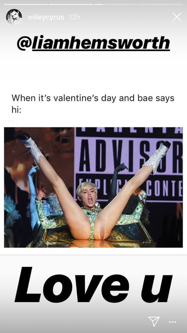 Wróciła niegrzeczna Miley! Wysłała mężowi NIEGRZECZNĄ fotkę na Walentynki Wróciła niegrzeczna Miley! Wysłała mężowi NIEGRZECZNĄ fotkę na Walentynki