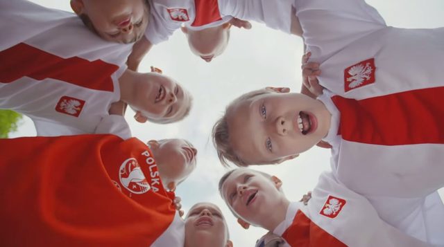 Filip Chajzer nagrał samozwańczy hymn na Euro - Polska gra