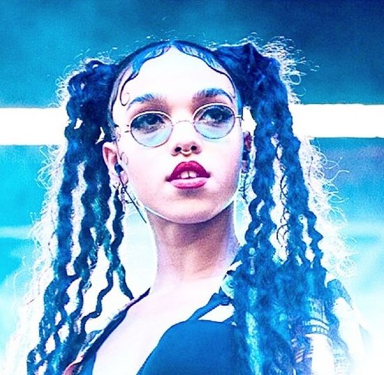 FKA Twigs - kim jest nowa dziewczyna Roberta Pattinsona?
