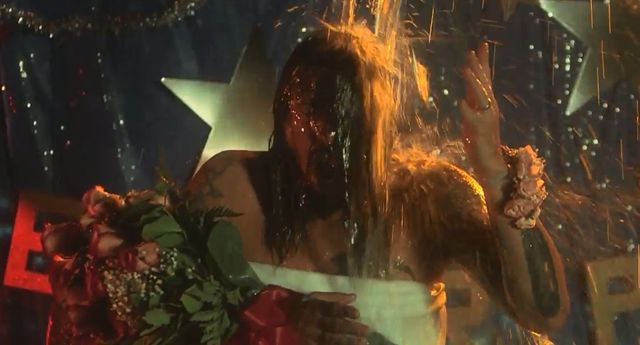 Foo Fighters zrobili splasha jak z horroru! (FOTO)