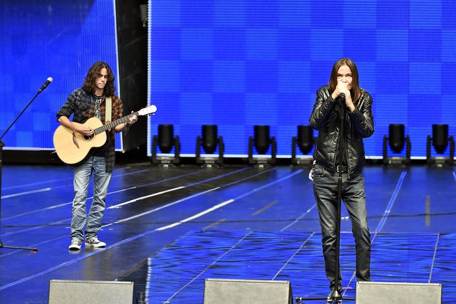 Jego tato jest znanym polskim muzykiem (FOTO) Jego tato jest znanym polskim muzykiem (FOTO)