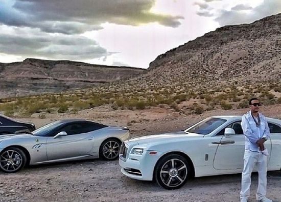 Tajemnicza kobieta w łóżku French Montany