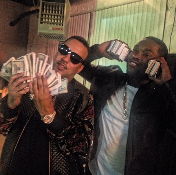 Khloe Kardashian imprezuje z nowym chłopakiem (VIDEO)