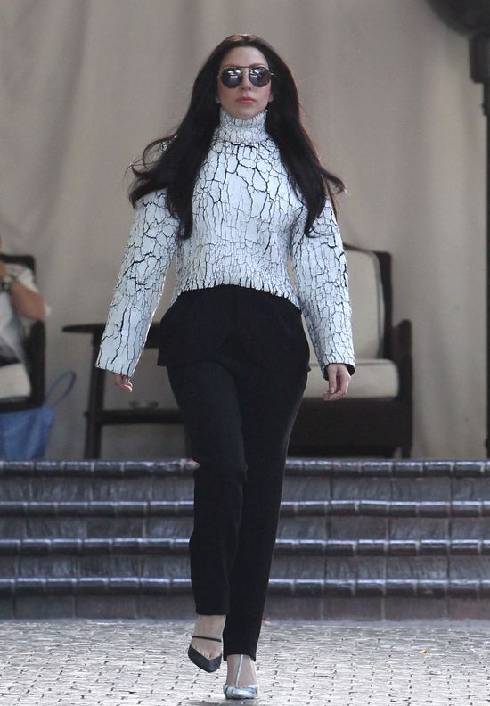 Kto założył dwa inne buty? (FOTO)