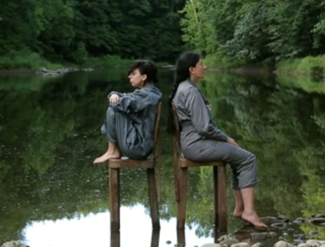 Co robi naga Lady Gaga? (VIDEO)  