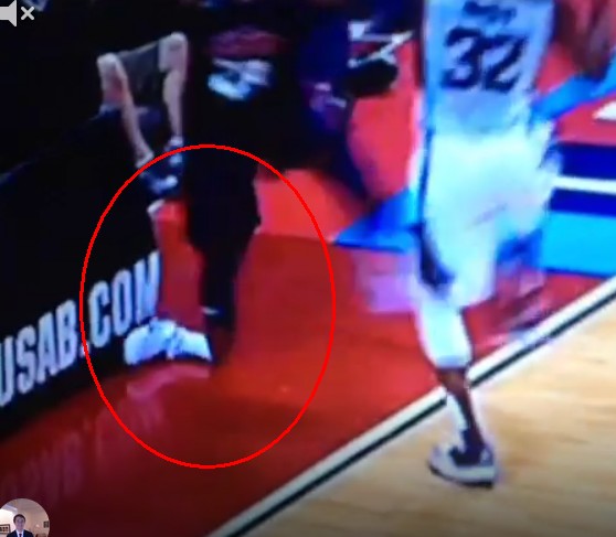 Tragiczna kontuzja gracza NBA! Boli od samego patrzenia!