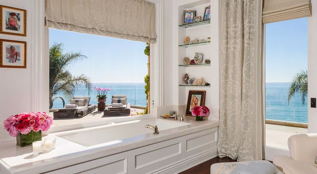 W tym domu dorastała Gigi Hadid (FOTO) W tym domu dorastała Gigi Hadid (FOTO)