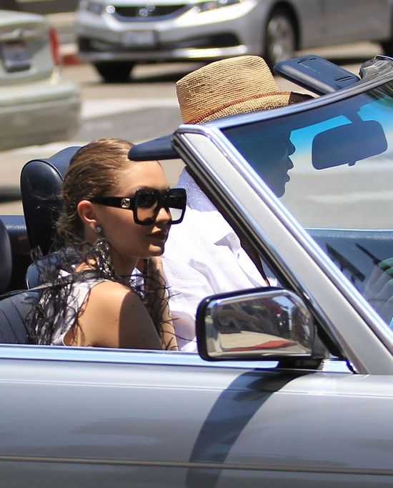 Ciężki (?) dzień z życia Gigi Hadid? (FOTO) Ciężki (?) dzień z życia Gigi Hadid? (FOTO)