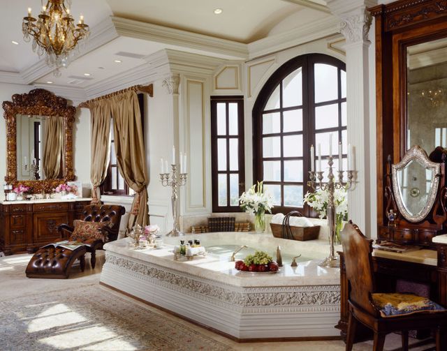  Wow! Siostry Hadid wychowały się w pałacu! (FOTO)