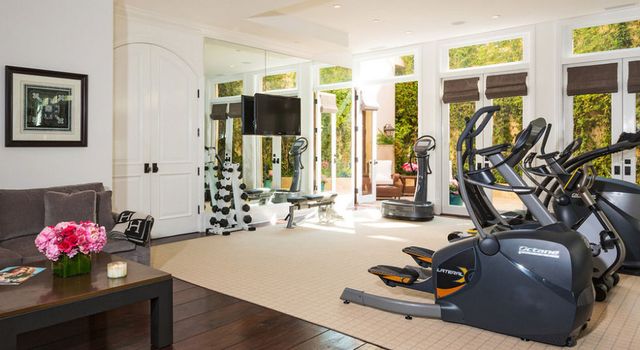 W tym domu dorastała Gigi Hadid (FOTO) W tym domu dorastała Gigi Hadid (FOTO)