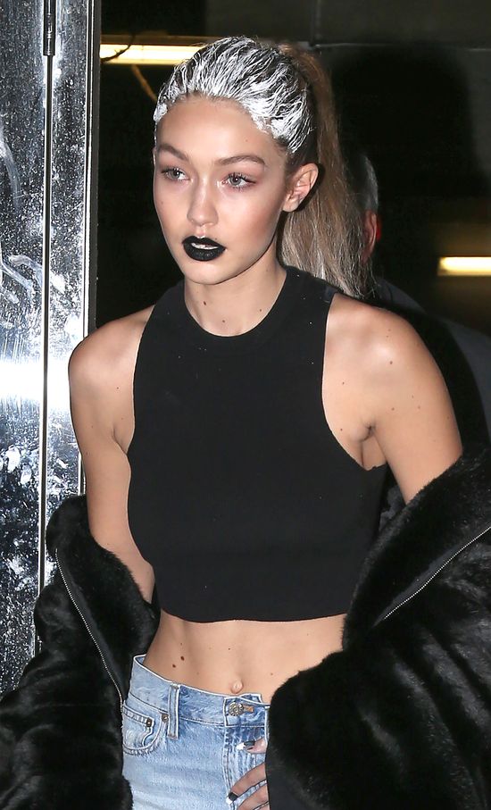 Co Gigi Hadid ma na głowie? (FOTO)
