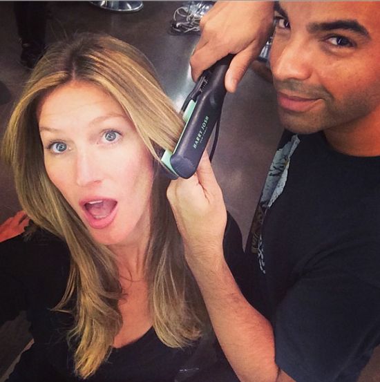 Gisele Bundchen karmi córeczkę w pracy (FOTO) Gisele Bundchen karmi córeczkę w pracy (FOTO)