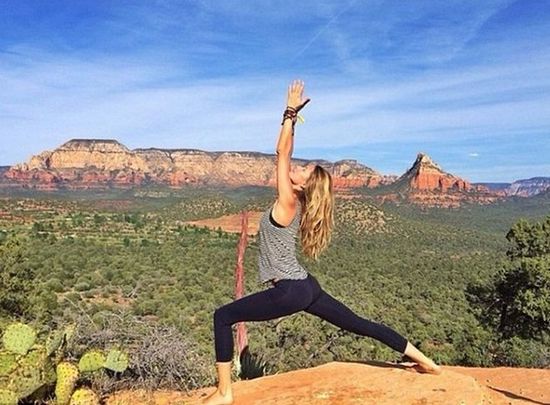 Joga na torach - przesada? (FOTO) Joga na torach - przesada? (FOTO)