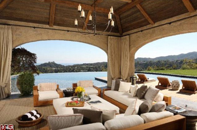 Gisele Bundchen sprzedaje swoją willę za 50 milionów $